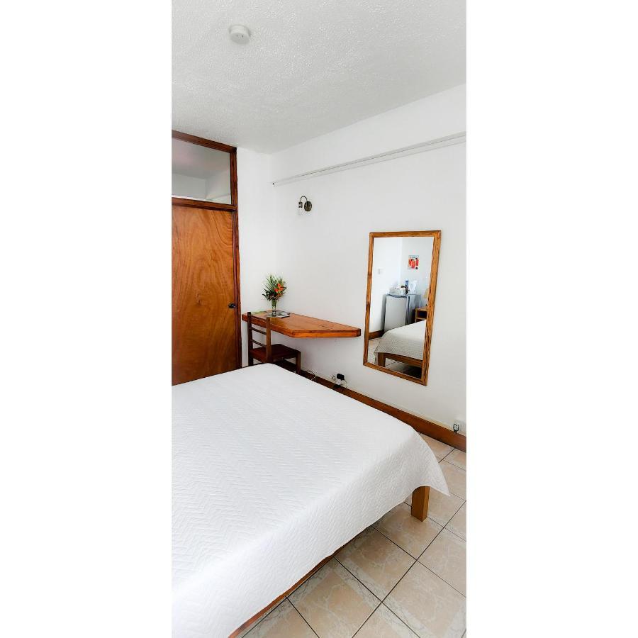 Oemanagement Hotel Rooms Roseau Exterior foto